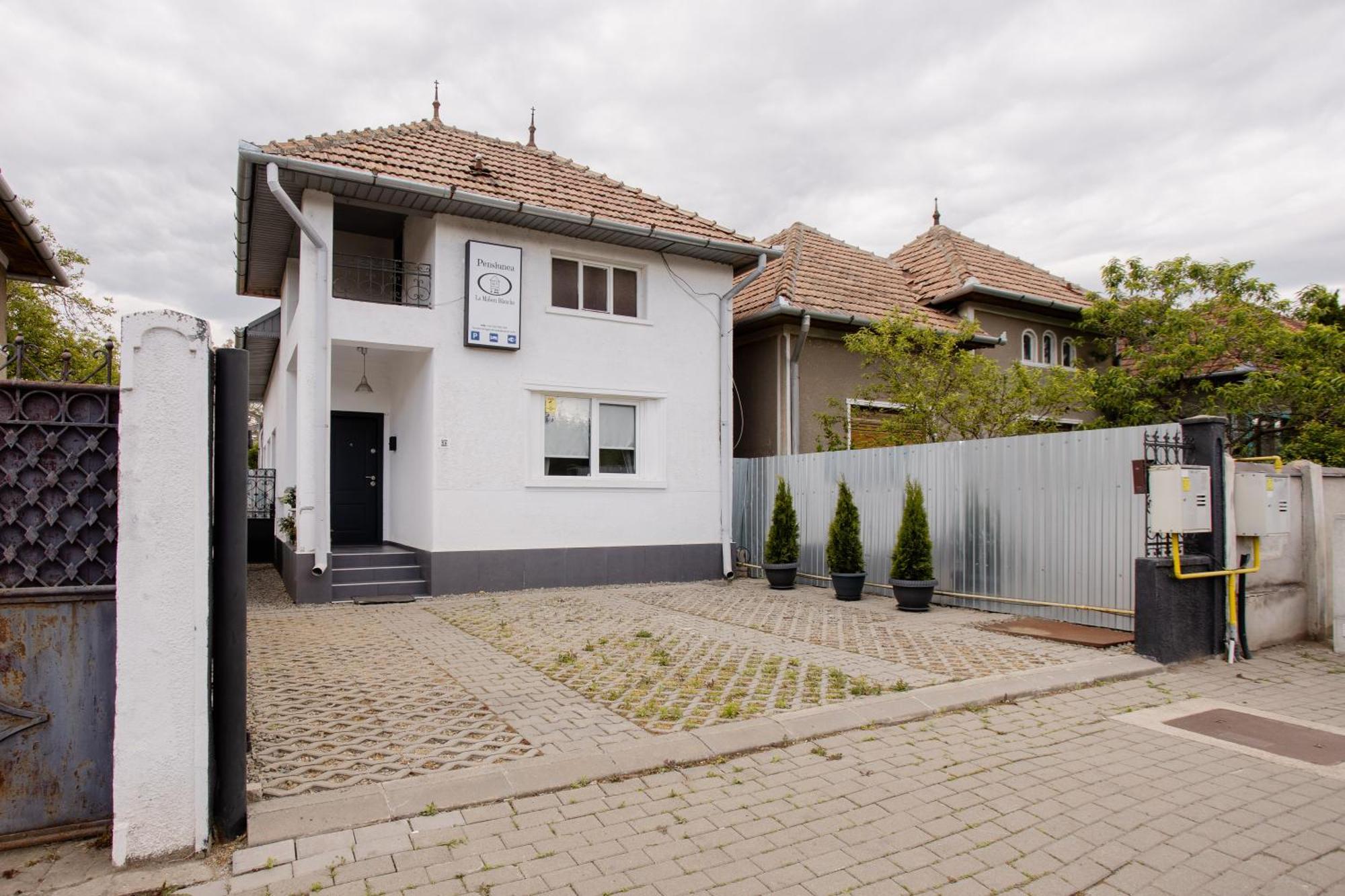 La Maison Blanche Hotel Alba Iulia Luaran gambar